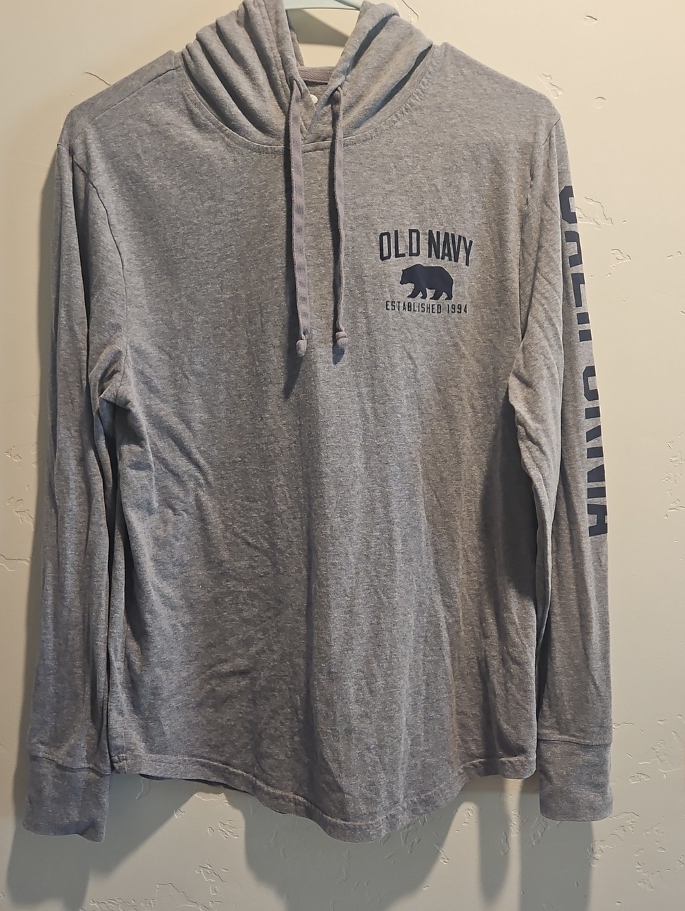 Old Navy Light Gray Pullover Hooded Long-Sleeve Tee Size MED